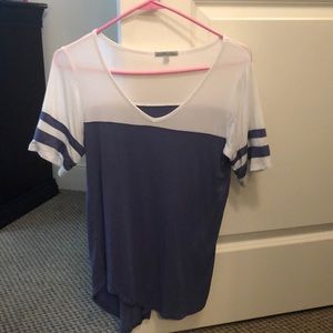 T shirt Charlotte Russe size ca